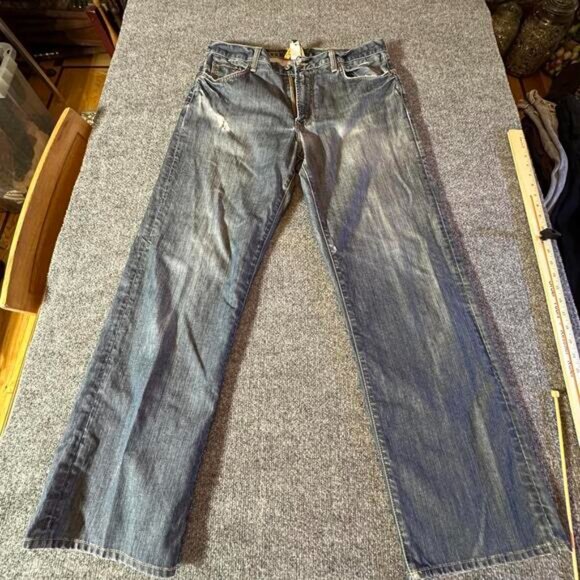 Lucky Brand Men's Jeans - Classic Fit - Distressed Denim - Picture 1 of 16